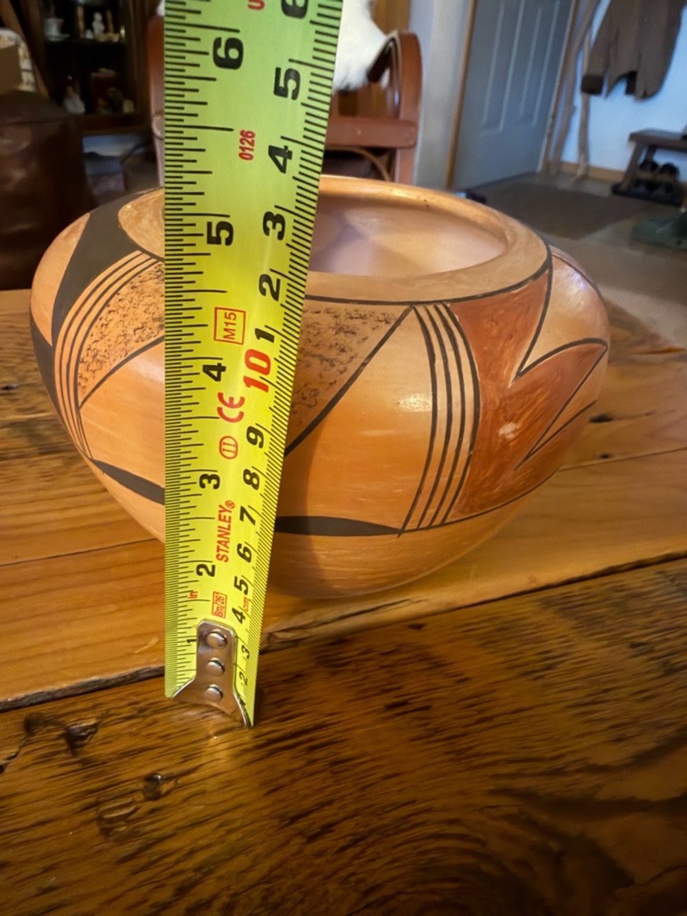Beautiful vintage Hopi pottery piece signed by renowned Hopi artist Stella Huma. - Picture 13 of 13